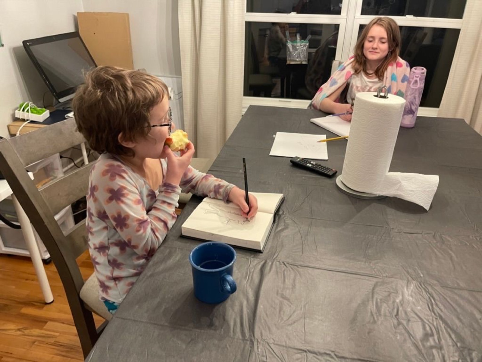 Playing the drawing game